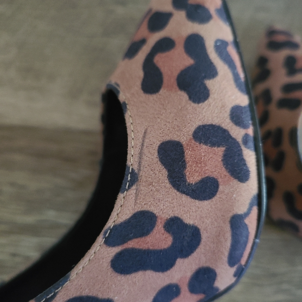 Bcbgeneration Heidi Leopard Print Microsuede Heel… - image 4